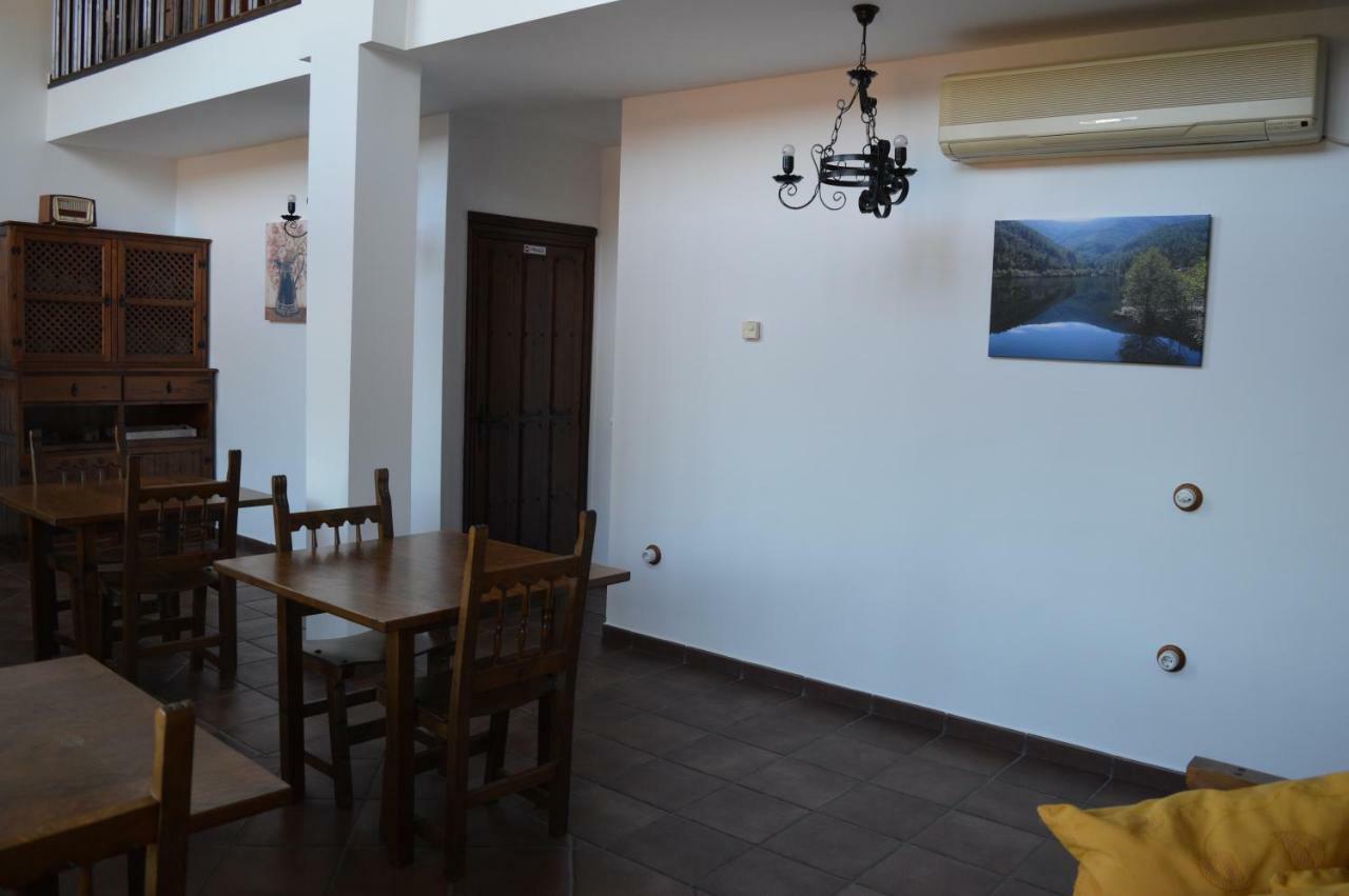 Gasthaus Las Estrebedes Casa Rural Caminomorisco Exterior foto